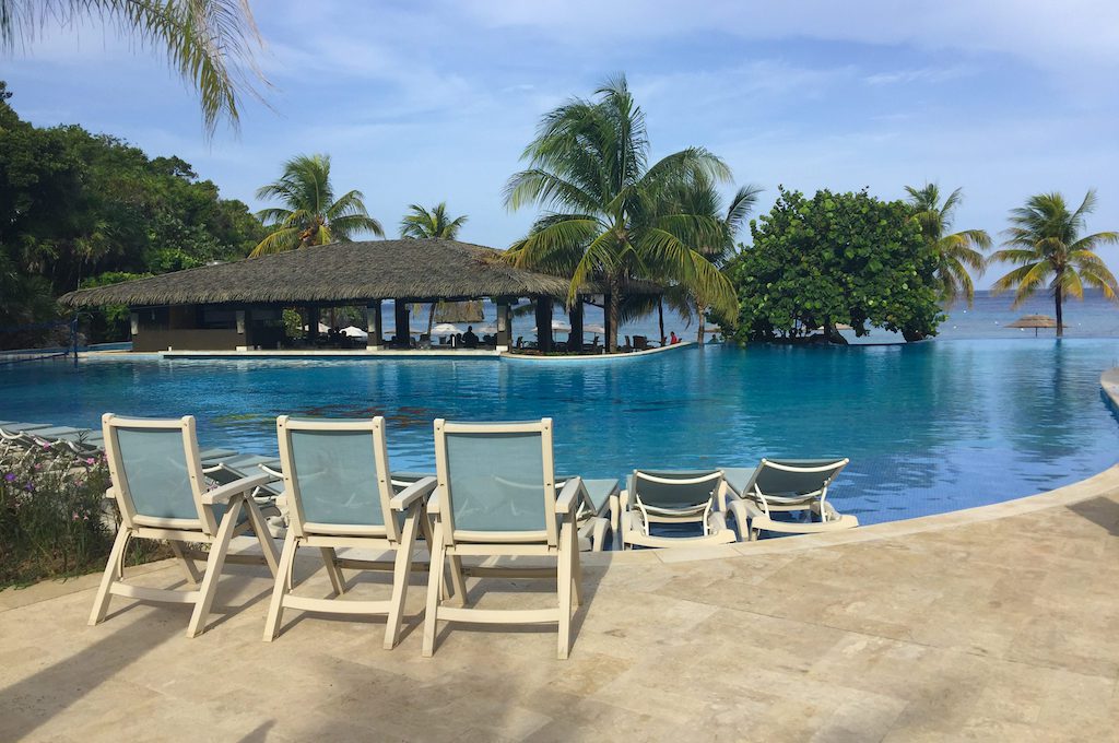 Grand Roatan Caribbean Resort pool