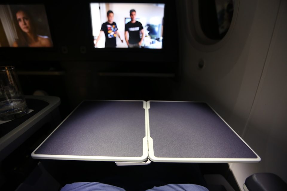 United Airlines Global Services Review (Qualifications, Benefits