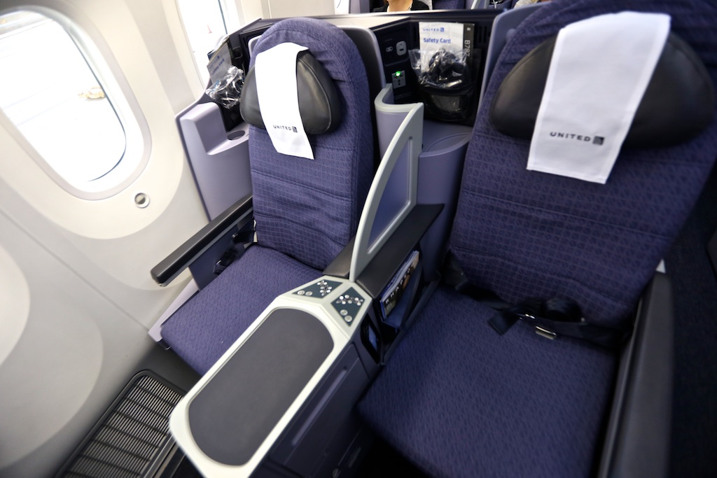 United Domestic First Class Review What To Expect 2020