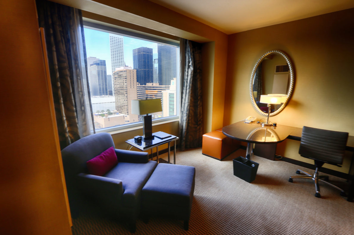 Hotel room with Cityview