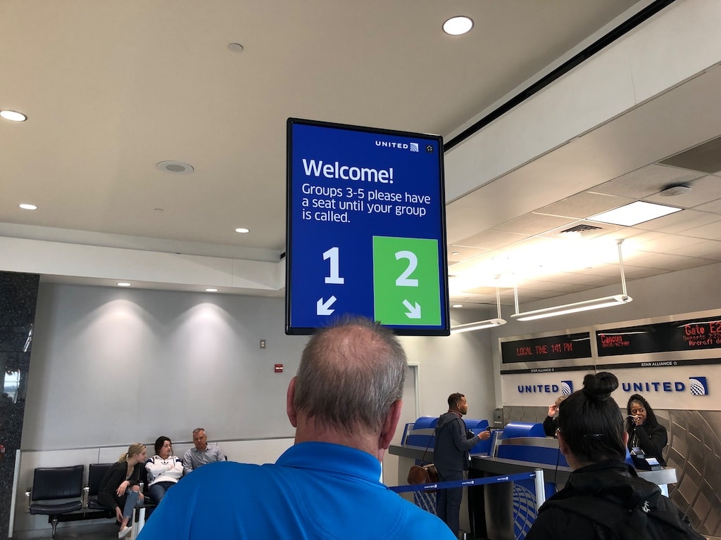 United Airlines boarding group area