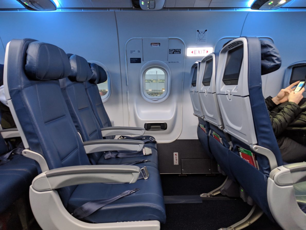 Boeing 737 Does The Row Before Emergency Exit Recline Top Sellers 