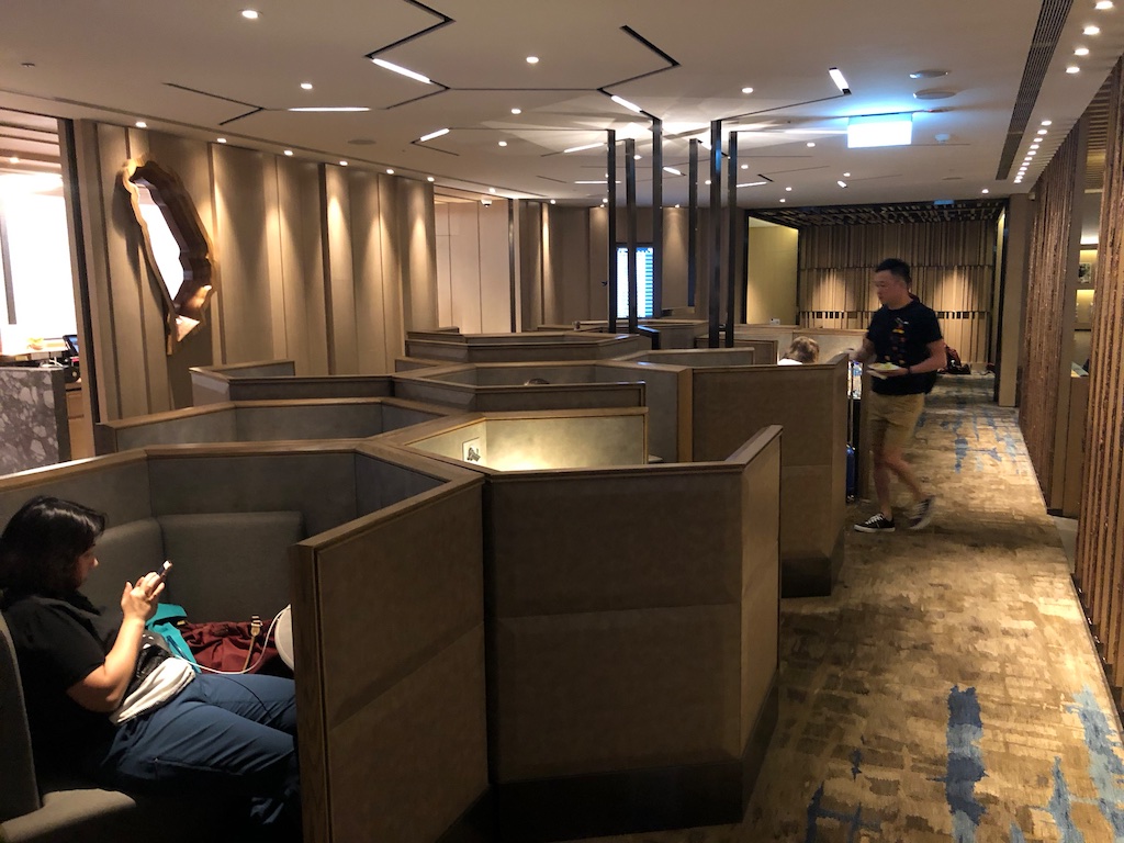 Shanghai Hongqiao Intl SHA lounges - SHA Airport Guide and lounges.