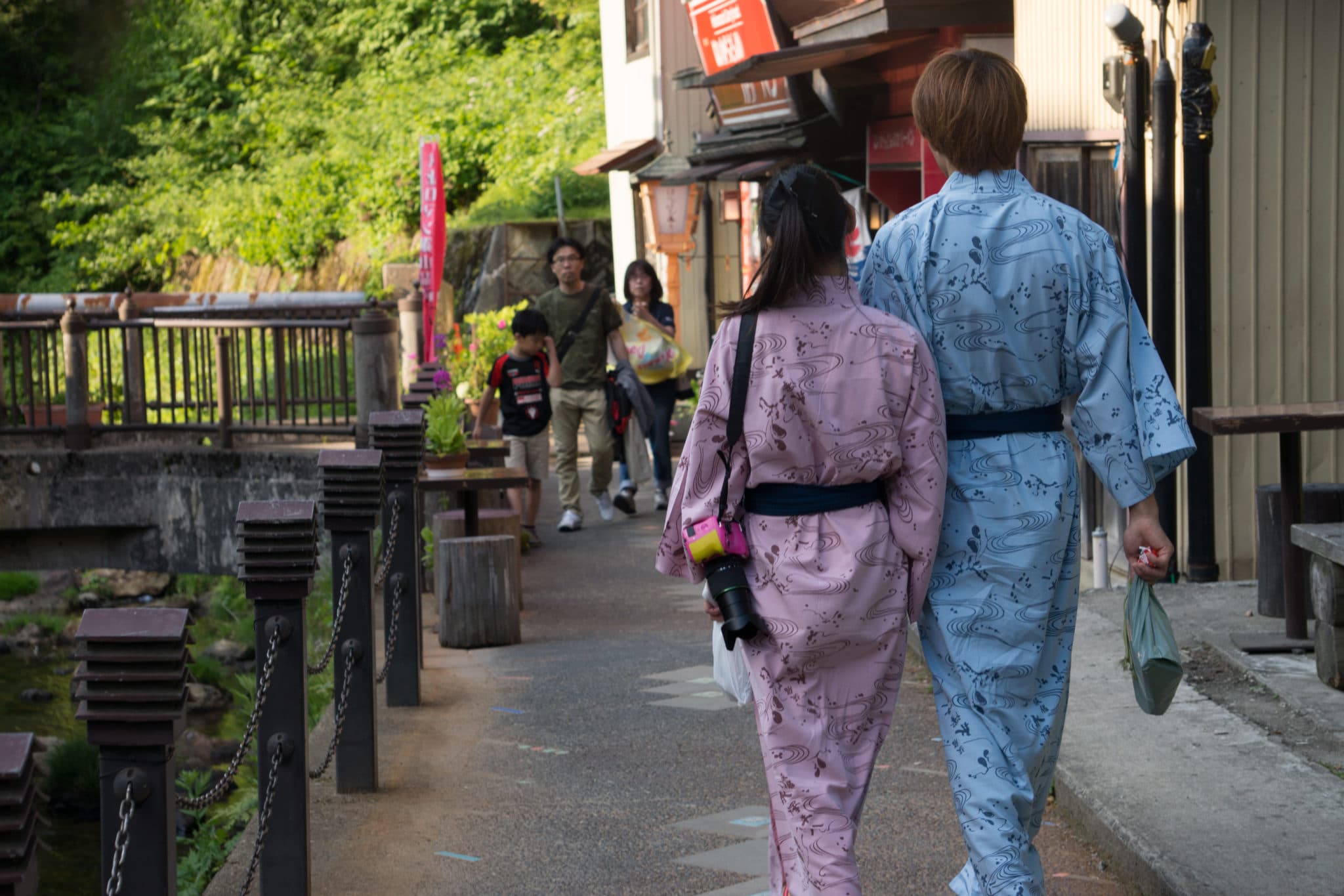 Couple wearing yukata at Ginzan