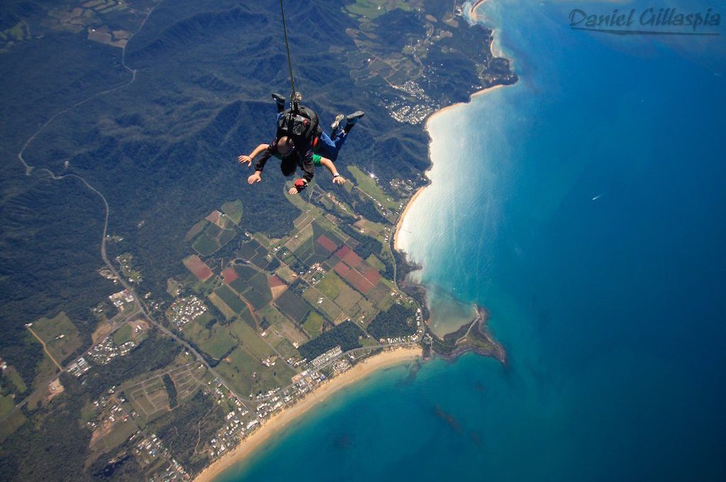 Tandem skydiving Australia