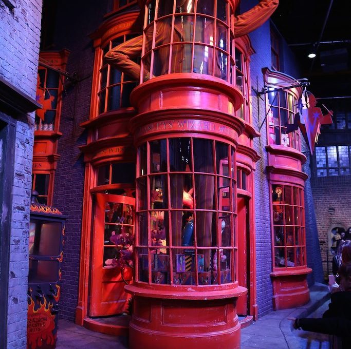 Weasleys Wizard Wheezes shop