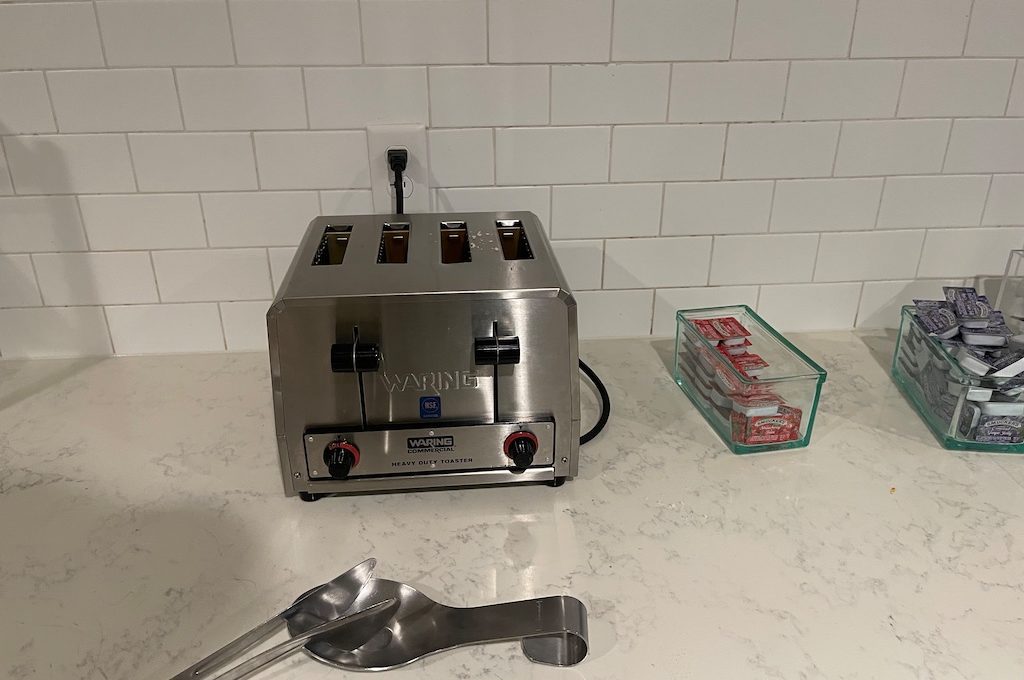 four slot toaster