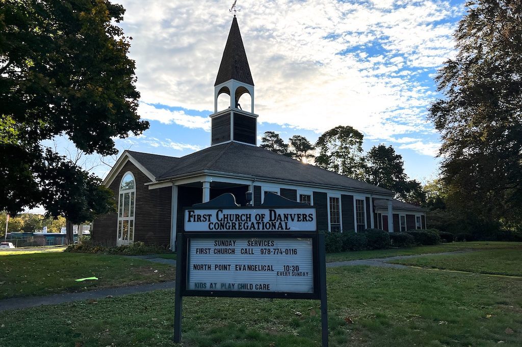 The First Church of Danvers Congregational exterior