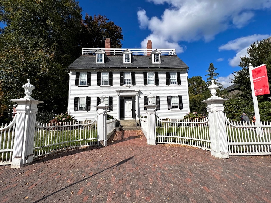 Ropes Mansion and Garden Hocus Pocus movie Salem MA.