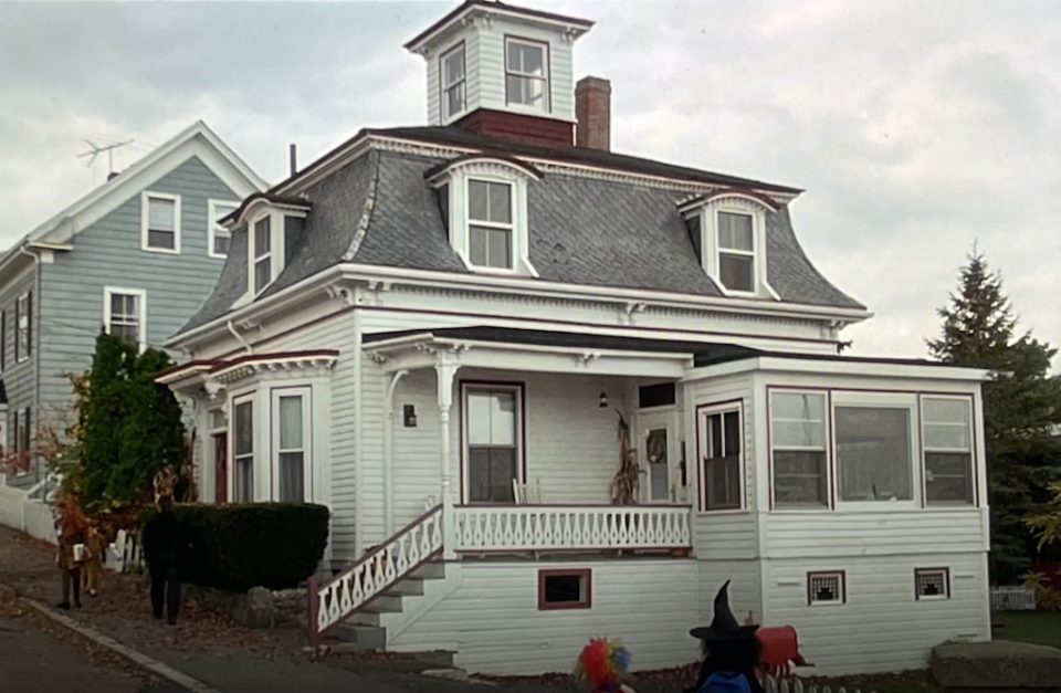 9 Hocus Pocus Filming Sites to Visit in Salem That Will Put A Spell On ...