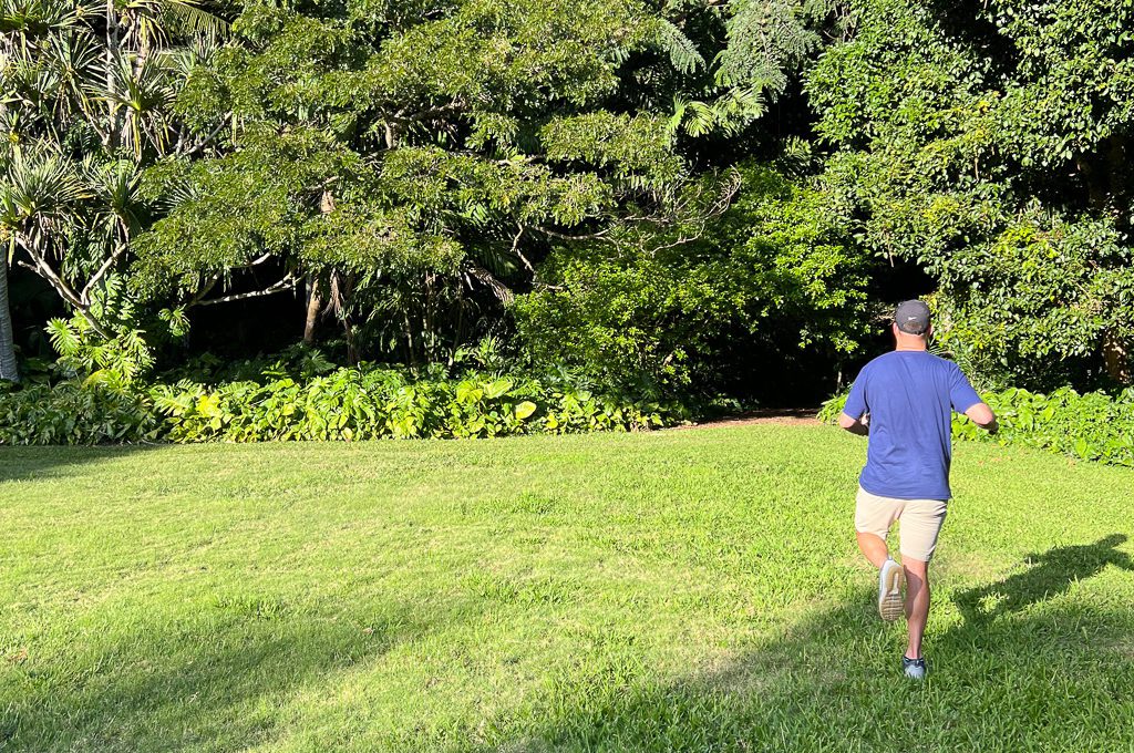 Man running at Allerton Garden.