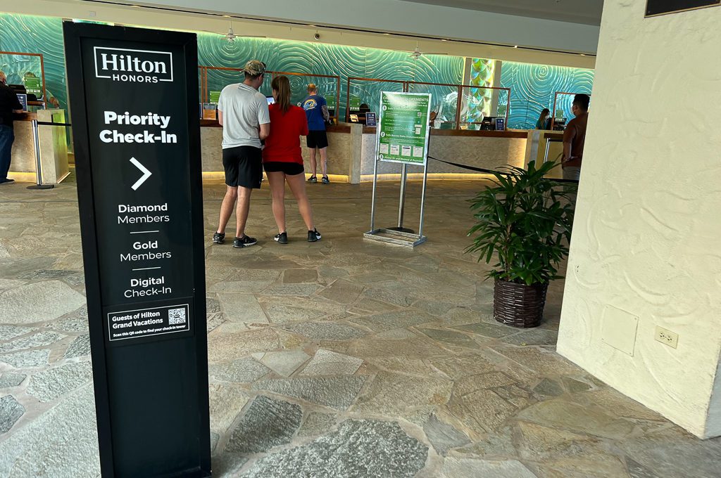Hilton Hawaiian Village Waikiki Beach check in lobby