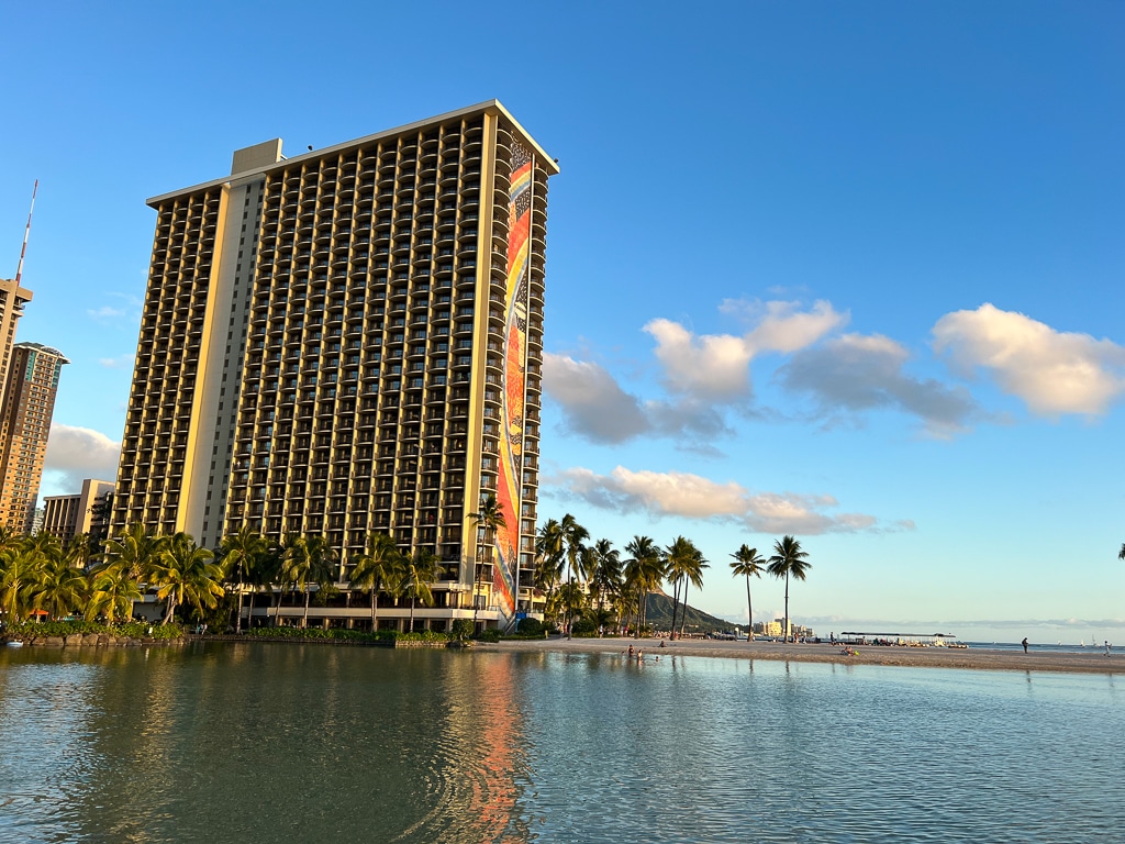 Hilton Hawaiian Village Waikiki Beach Resort Review [2022] - UponArriving