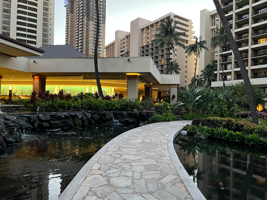 Kalia Tower Pool at the Pools at the Hilton Hawaiian Village