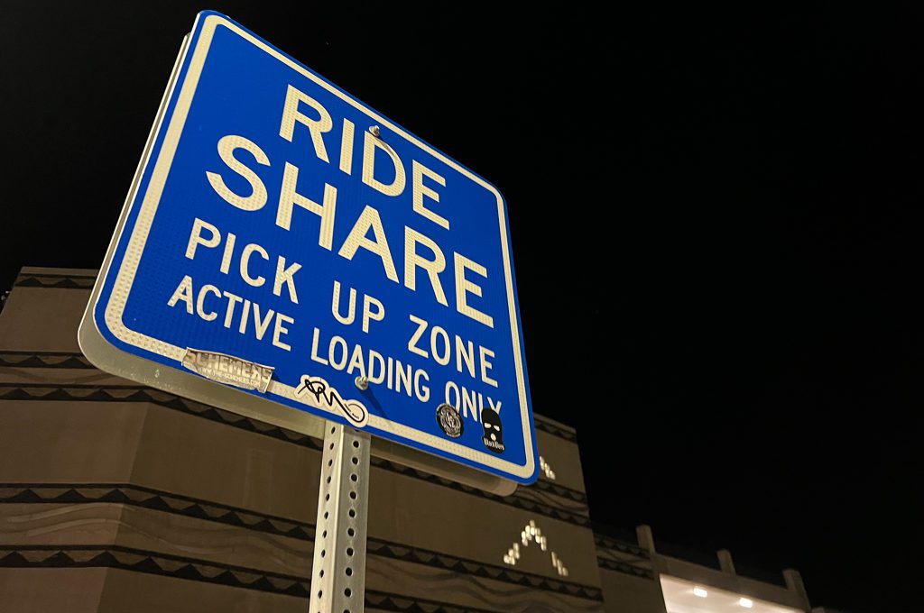 HNL Uber ride share pickup zone
