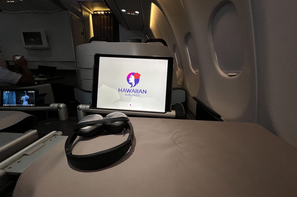 Hawaiian Airlines First Class A330 seat tablet headphones