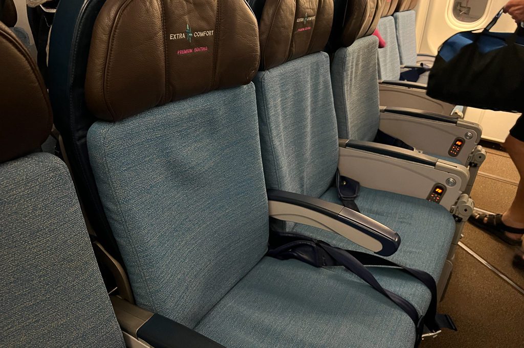 Hawaiian airlines extra comfort seats
