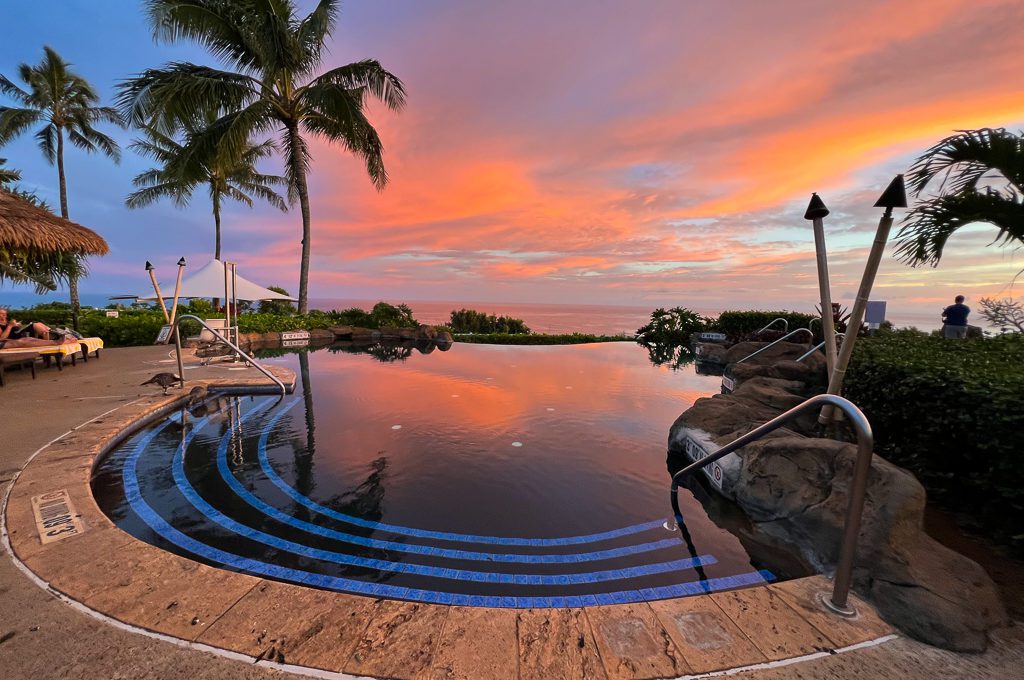 Westin Princeville Ocean Resort Villas infinity pool sunrise