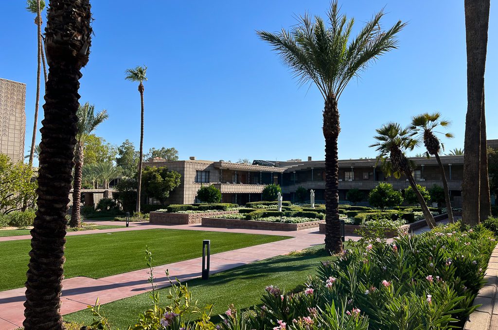 Arizona Biltmore guest room view of courtyard