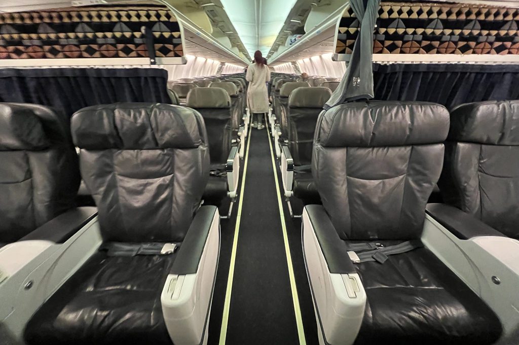 Alaska airlines first class 737-900 MAX cabin