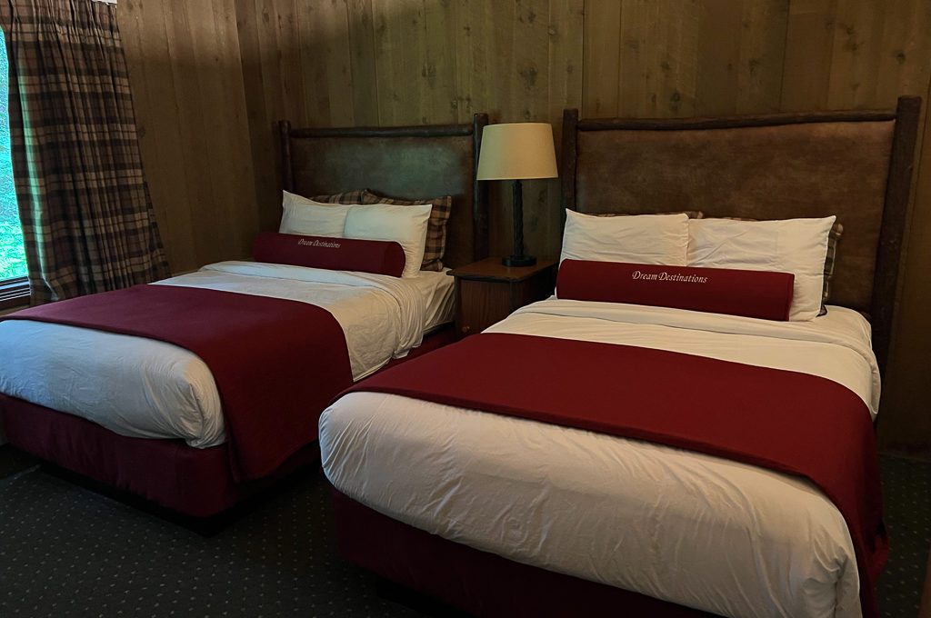 Glacier Bay Lodge cabins double beds