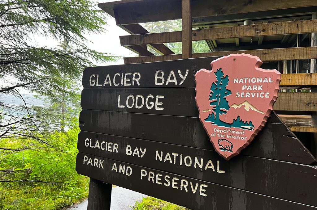 Glacier Bay Lodge sign