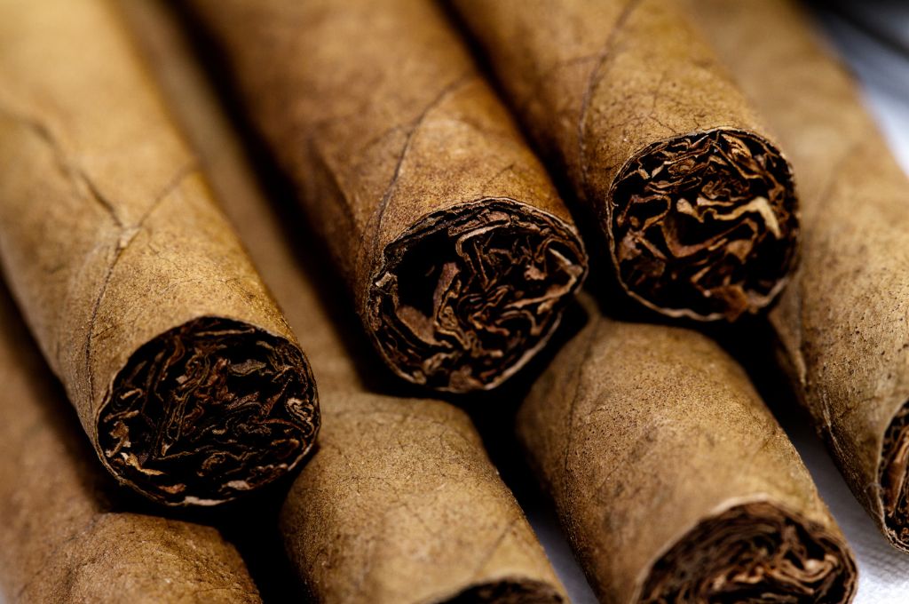 Can You Take Cigars on a Plane? TSA's Turf vs Your Herf UponArriving