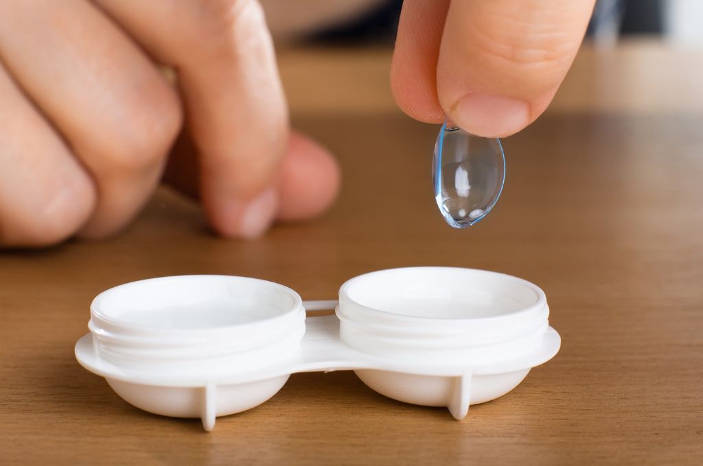 contact case