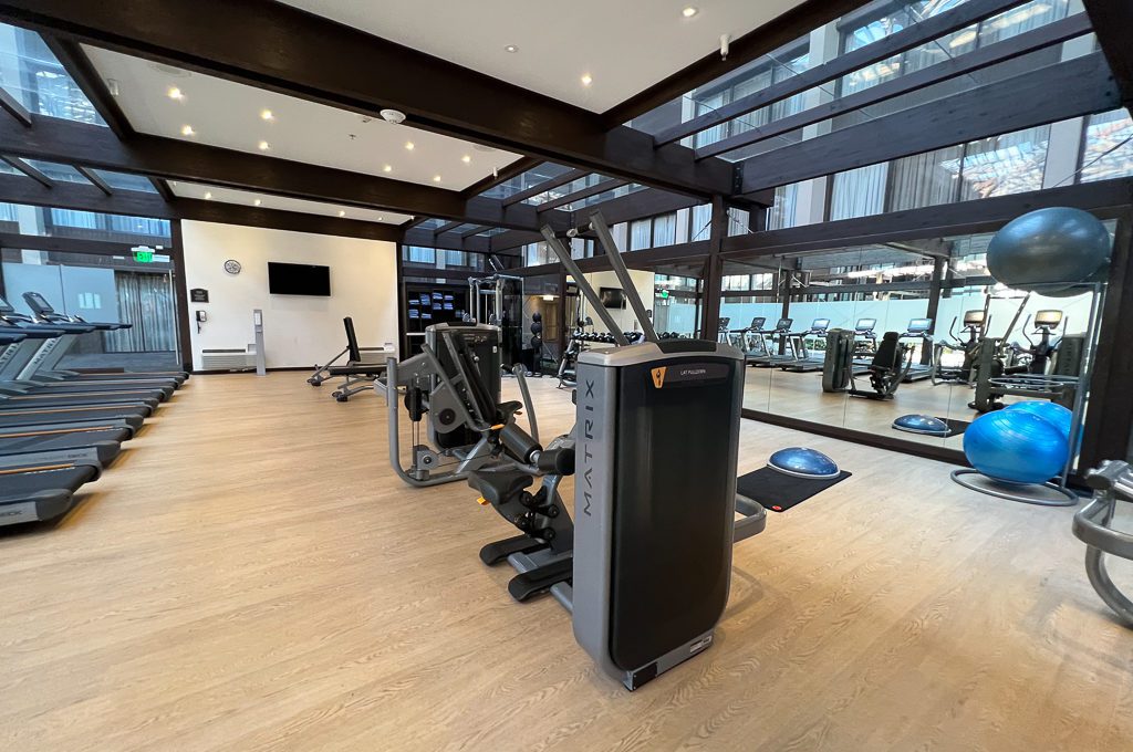 Marriott Seattle Airport gym