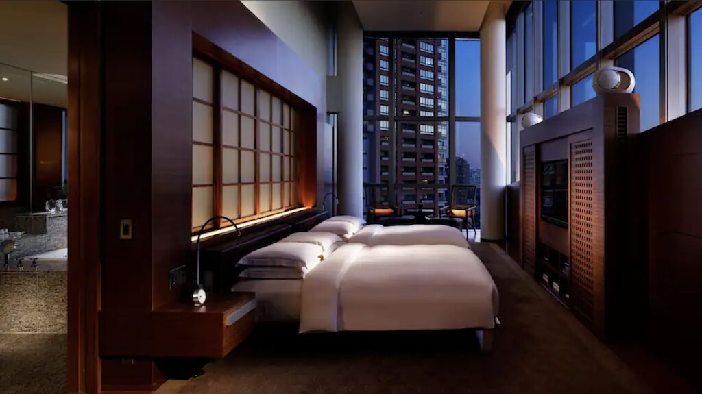 Grand Hyatt Tokyo Presidential Suite bedroom