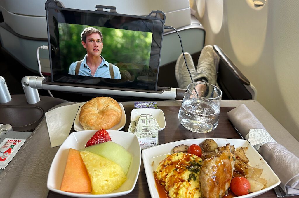 Hawaiian Airlines First Class dining