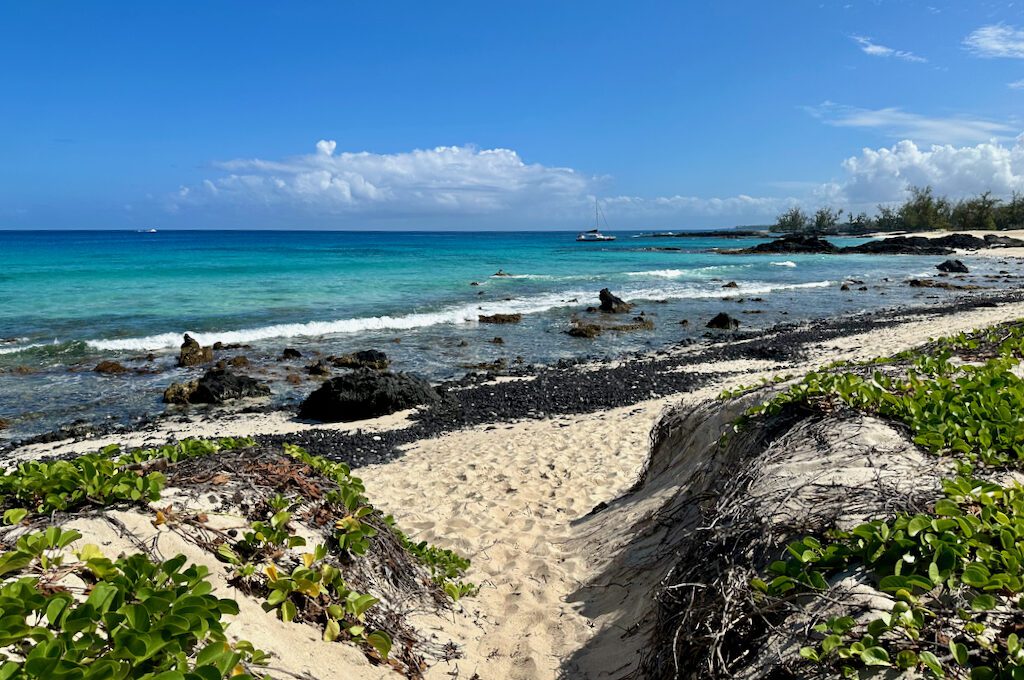 Makalawena Beach