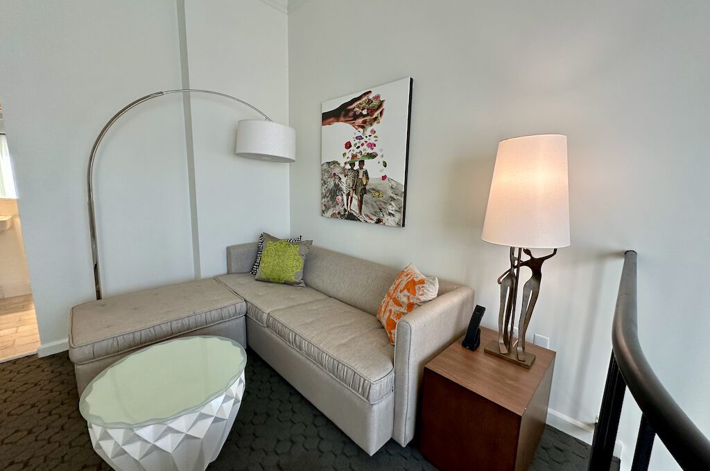 Hotel Colonnade Coral Gables bi level room