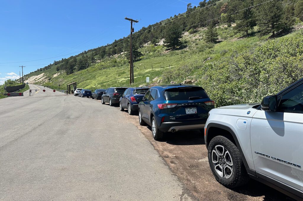 Dinosaur Ridge parking