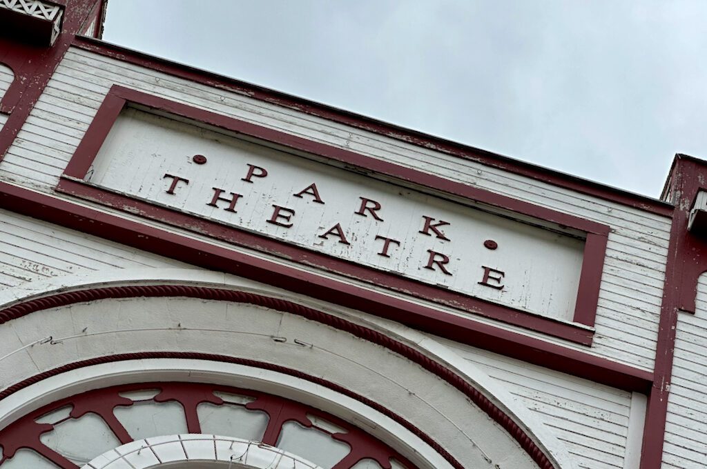 Historic Park Theatre: Estes Park