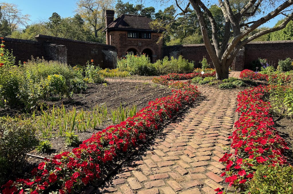 Fort Ticonderoga kings gardens