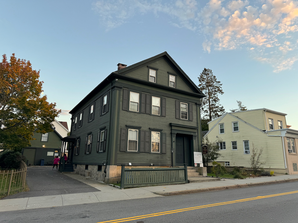Lizzie Borden House Tour Review A Spooky Unsolved History UponArriving Lizzie Borden House Tour Review A Spooky Unsolved History UponArriving