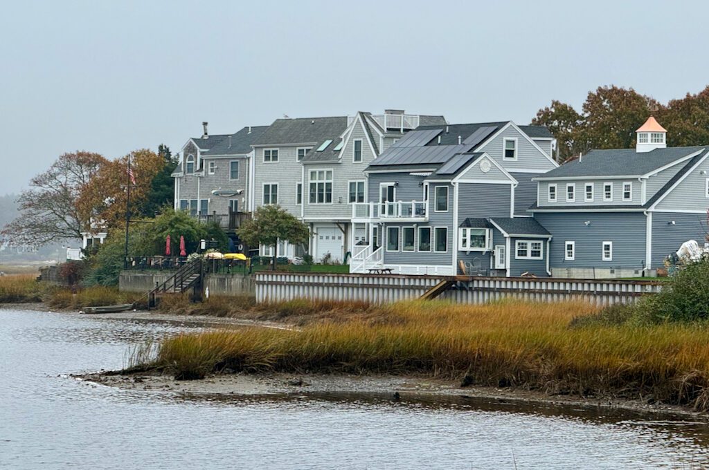 widows walk in wareham