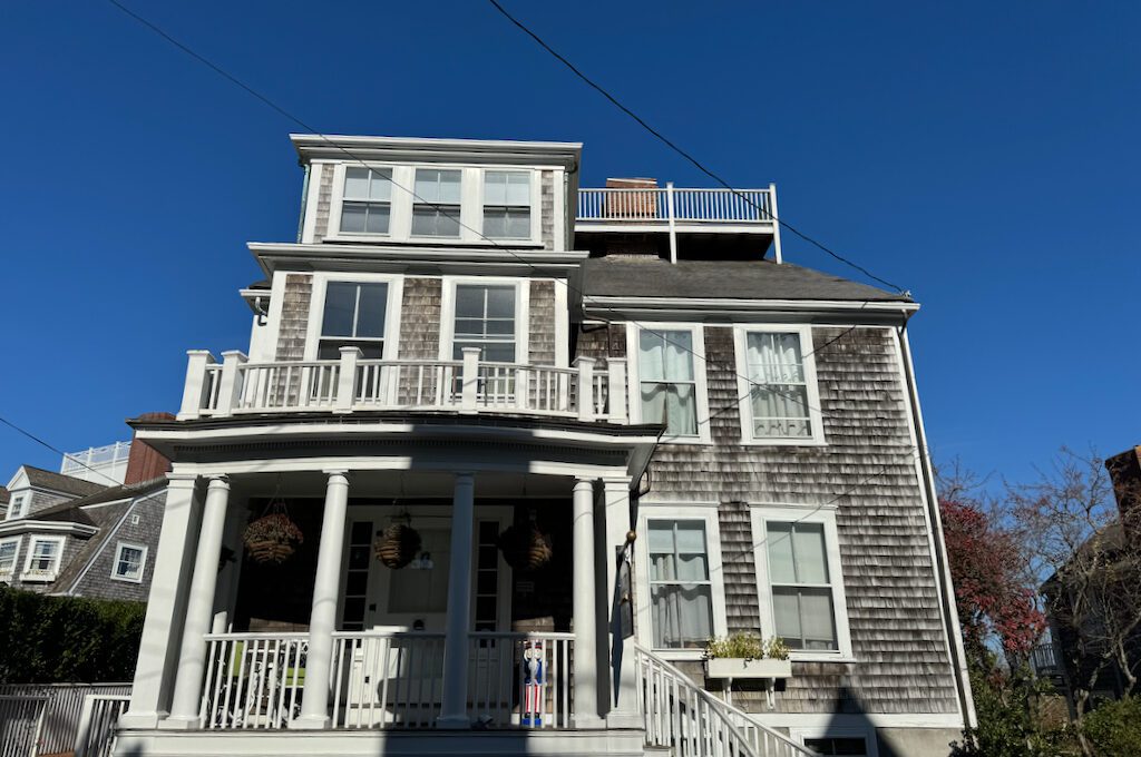 Cliff Lodge nantucket
