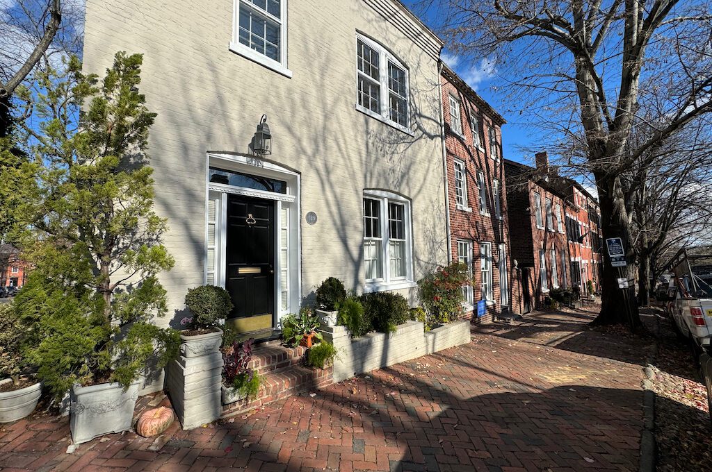 Captains Row in Old Town Alexandria