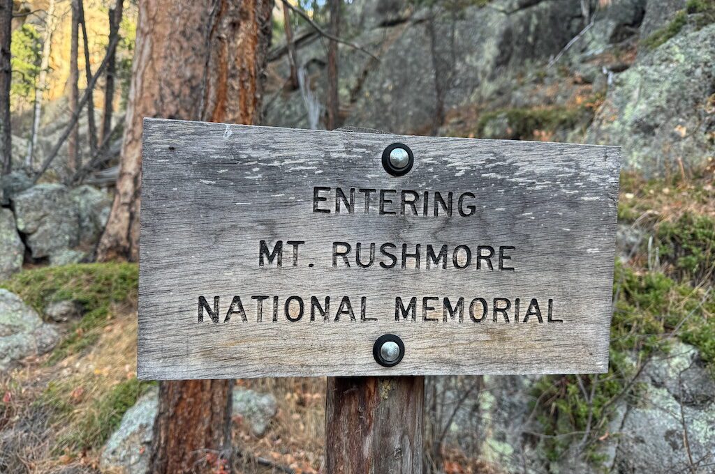 Blackberry and Centennial Trail mt rushmore sign