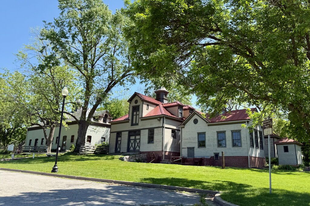 Bingham-Waggoner Estate