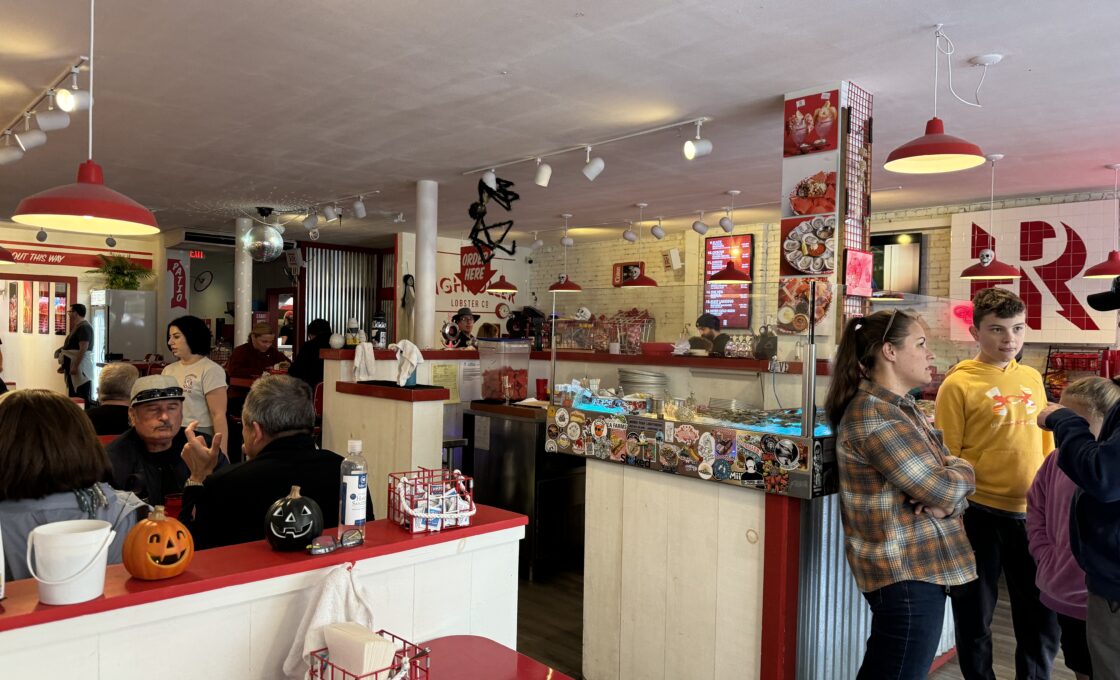 The Highroller Lobster Co interior