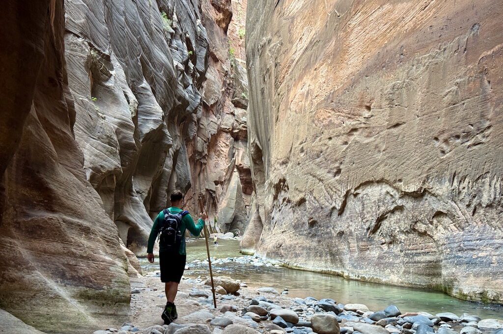 Hiker in Wall Street in the narrows
